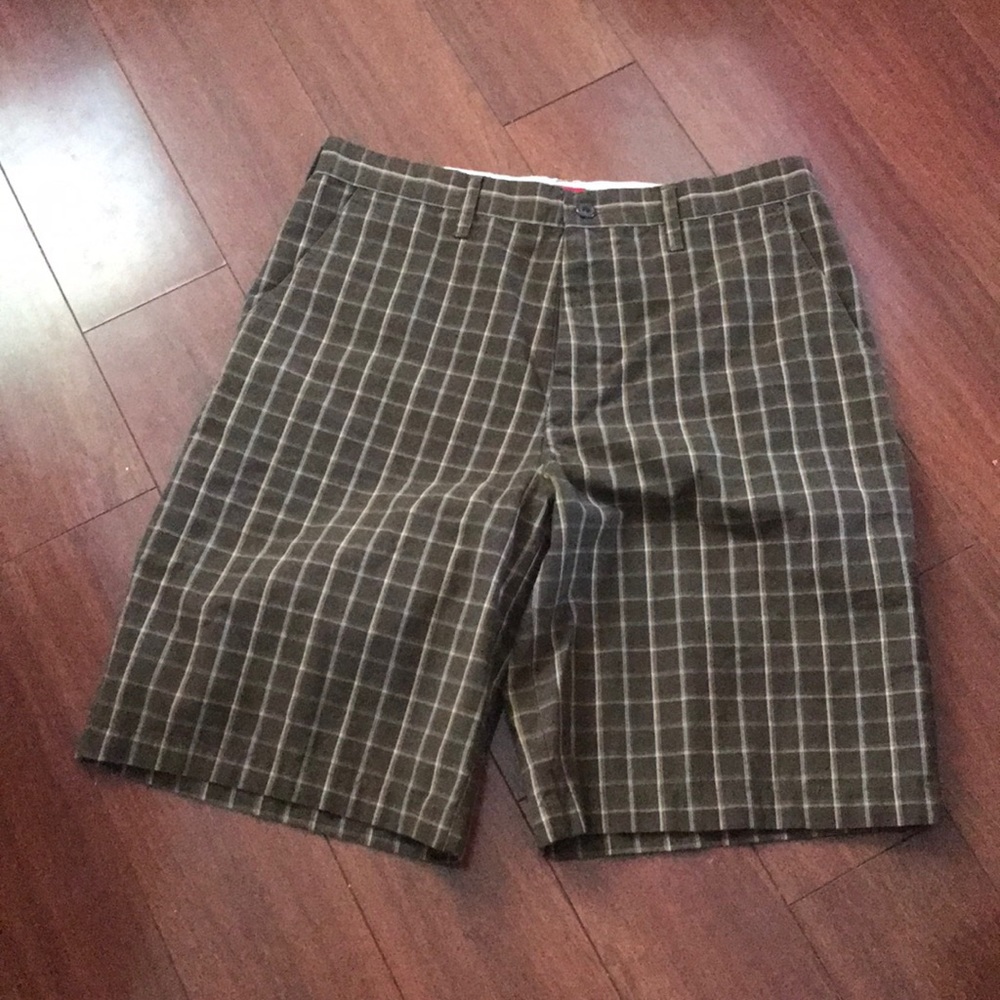 Mossimo checkered short pants 34